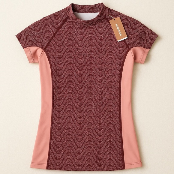 Patagonia Tops - NWT!  Sport PATAGONIA Women’s Short-Sleeved Micro Swell Rashguard SZ SX